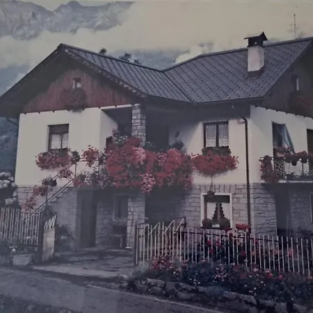 Casa Lino * Premia