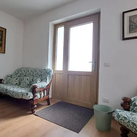 Casa Lino * Premia